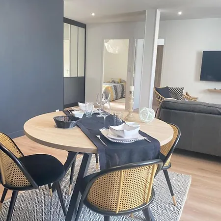 Apartment Le Boudoir Du Palais Climatise & Luxueux *